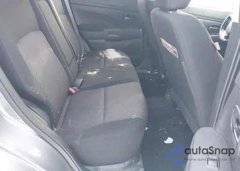 2017 Mitsubishi Outlander Sport 2.0 Le z USA, uszkodzony, nr VIN JA4AP3AU5HZ039512